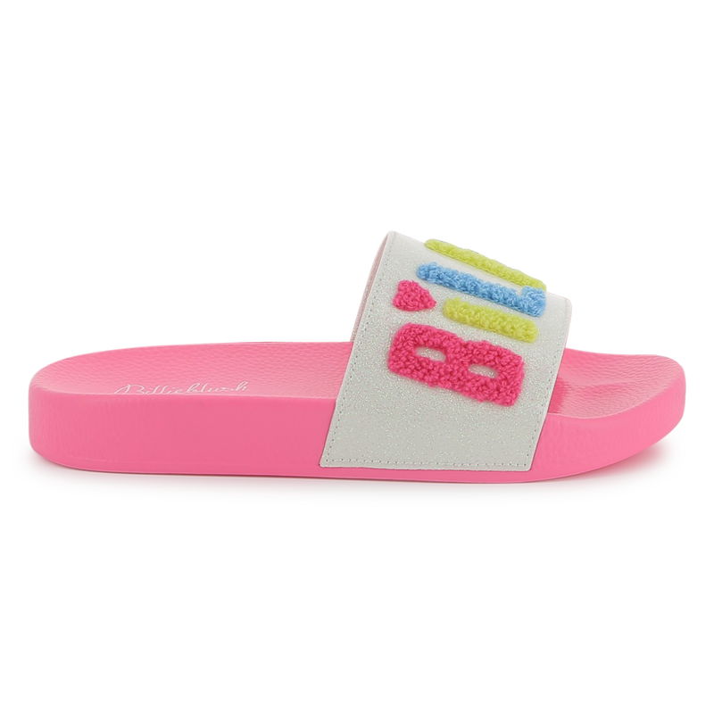 Chanclas con logo de muletón BILLIEBLUSH 
                    NIÑA