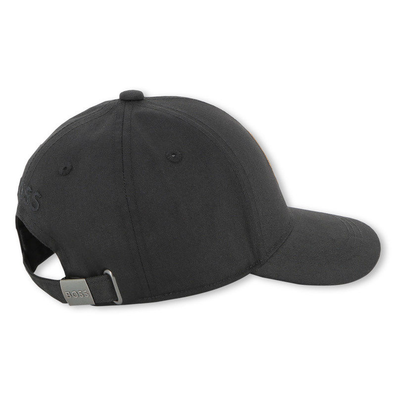 Gorra bordada ajustable BOSS 
                    NIÑO
